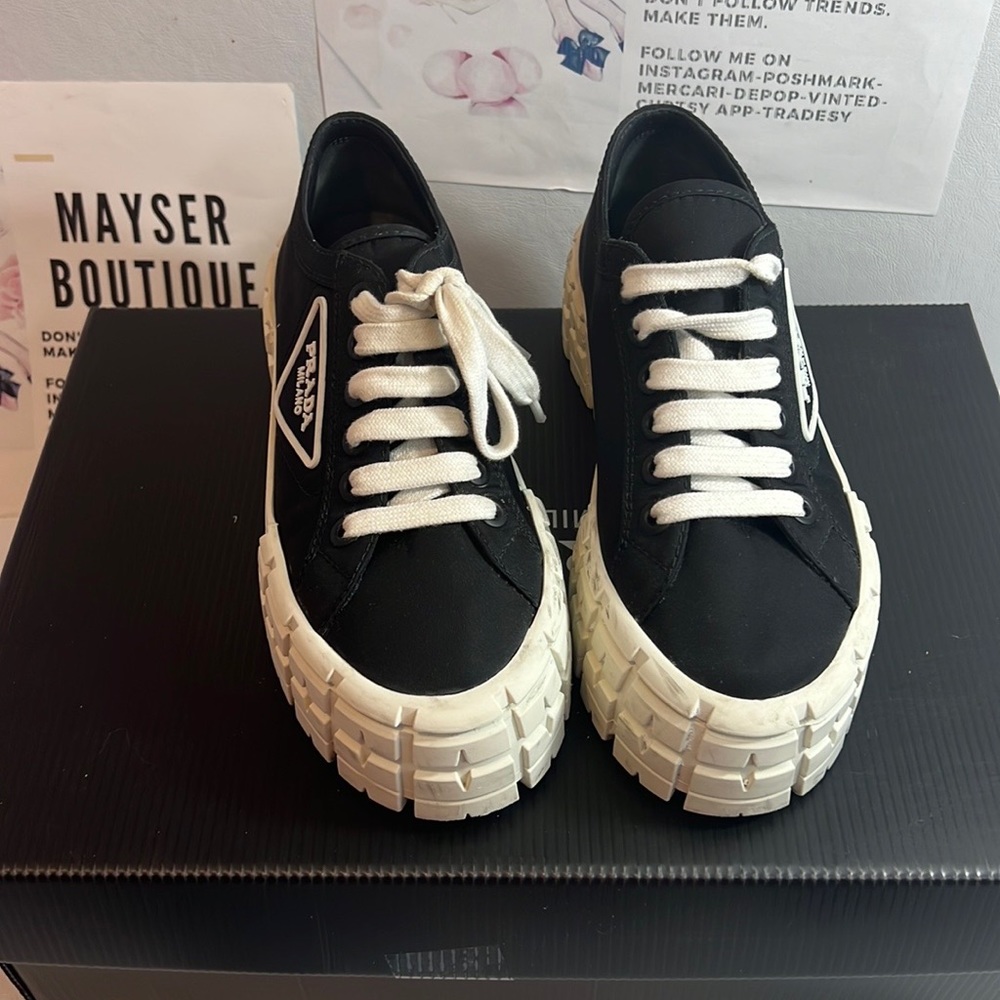 Prada Double Wheel nylon gabardine sneakers retro luxurious outdoor classic